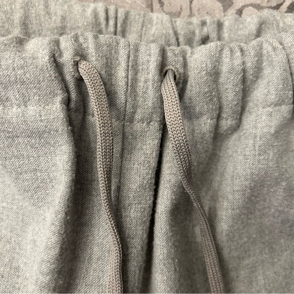 ARITIZIA THE GROUP BABATON JIMMY PANT ANKLE CROPPED TROUSER IN GREY SIZE XXS - Picture 2 of 10